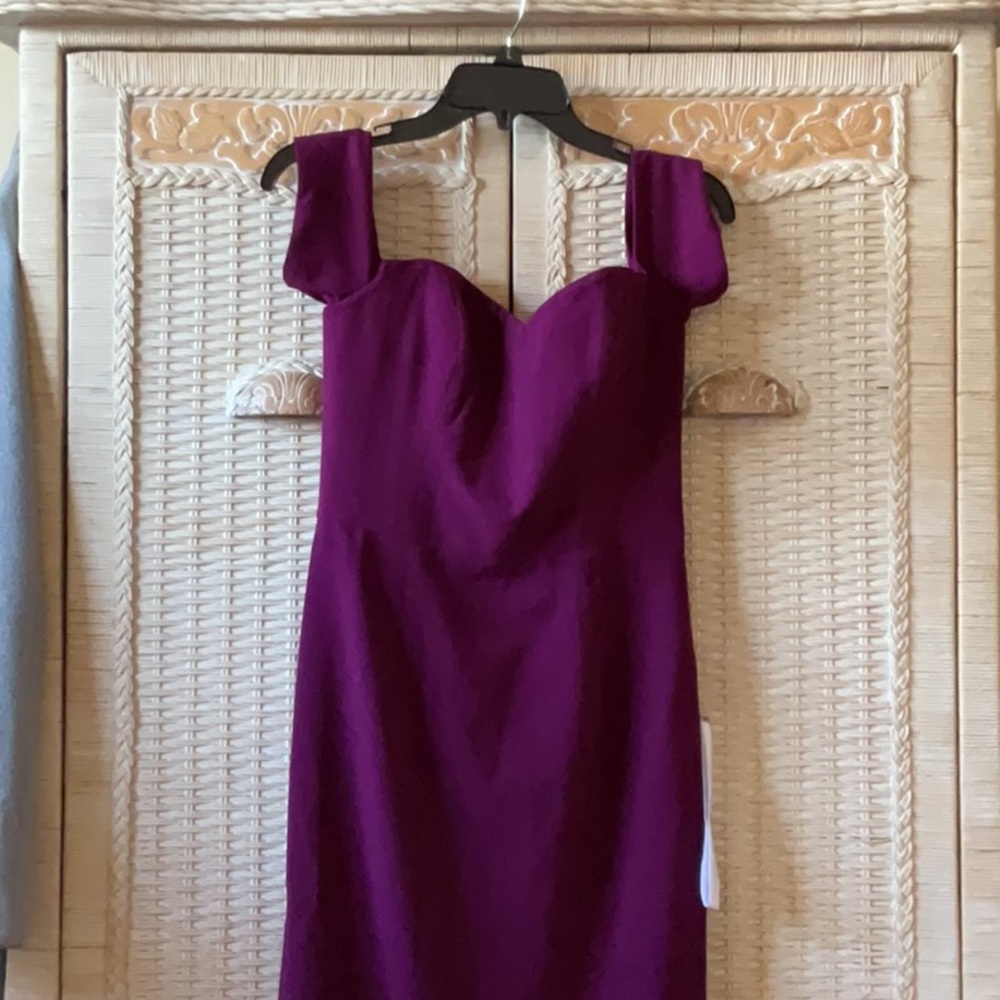 Bailey Dress
DRESS THE POPULATION NWT - Picture 6 of 14